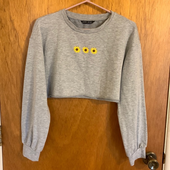 Shein. Gray, long sleeve crop top with sunflower embroidery - Picture 1 of 3